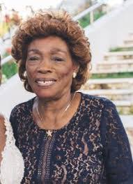 Kendra Lightfoot's Instagram, Twitter & Facebook