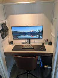My New Apartment Didn T Have Space For A Desk So I Built A Closet Battlestation More Photos In Comments Computer Gaming Room Build A Closet Gaming Desk Setup