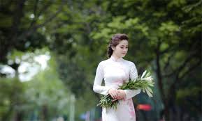 Image result for thiếu nữ