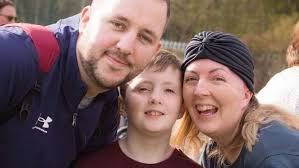 Massive show of support for Runcorn family