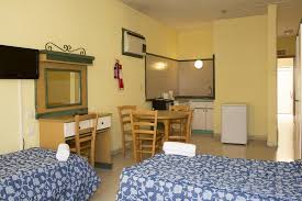 Hotel di st julian's (paceville) affacciato sul mar mediterraneo e sito a san giuliano, il westin dragonara resort offre 2 spiagge private, piscine coperte e all'aperto, 3 ristoranti e una reception aperta 24 ore su 24. Burlington Apartments Appart Hotels Saint Julians