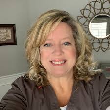 Kari Teague's Instagram, Twitter & Facebook