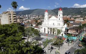 Consulte el directorio de constructoras en medellín y sus proyectos nuevos de vivienda en todas las regiones del país. Envigado Completo 62 Dias Sin Homicidios 360 Radio