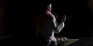 Orang melaksanakan sholat sunnah ini berharap keinginan atau hajatnya dikabulkan oleh allah swt. Tata Cara Sholat Hajat Yang Mustajab Lengkap Dengan Doa Waktu Yang Dianjurkan Kapanlagi Com