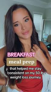 Really no explanation needed for these (280 cal) mini apple pie french  toast casserole bowls they reheat PERFECTLY for a grab + go meal prep  option for the week 💪🏼 #mealprep #healthymeals #quickmeals ...