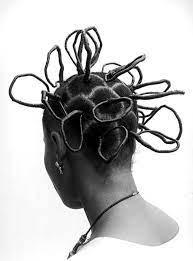 16 Stunning Photos Of Natural Nigerian Hairstyles From The 1960s And 70s African Hairstyles Traditional Hairstyle African Hair History