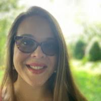 Elizabeth Plott's Instagram, Twitter & Facebook