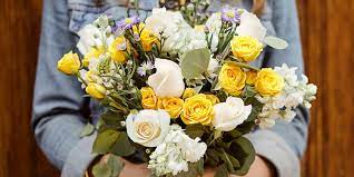 Fresh flowers open near me. How To Keep Fresh Flowers Alive And Healthy Longer After They Ve Been Cut