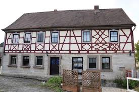 Hier erhalten sie aktuelle angebote für einen dispokredit, einen ratenkredit, ein kostenloses girokonto, eine. Haus Zum Verkauf Blumweiler 6 97993 Baden Wurttemberg Creglingen Mapio Net