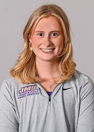 Maddy Cross's Instagram, Twitter & Facebook