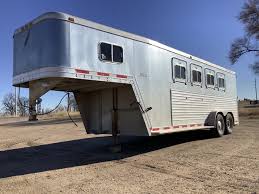 Horse trailer ,caravan ,gooseneck trailer ,medical treatment trailer. 1995 Featherlite 4 Horse Slat T A Gooseneck Trailer Bigiron Auctions