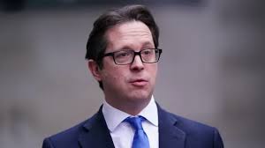 Keir Starmer abolishes NHS England to cut 'bureaucracy' with thousands to  lose jobs