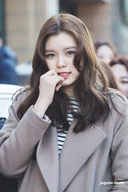 Gugudan Soyee Kpop Girls Attractive People Kpop Hair