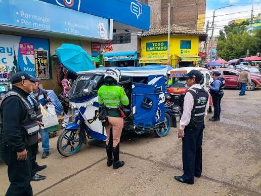 Consulta de Placas de Moto en Perú: Papeletas SAT, Historial y Dueño