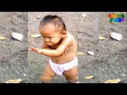 Funny Babies Dancing Compilation 2017 Youtube Funny Babies Dancing Funny Prank Videos Funny Babies