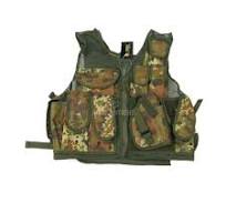 Kit di protezione per softair completo di uniforme, gilet ...