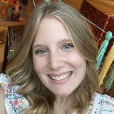 Hannah Dow's Instagram, Twitter & Facebook