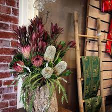 Large Scale Floral Arrangement For Event Proteas Banksia Brunia Safari Sun Large Flower Arrangements Tropical Flower Arrangements Australian Native Flowers