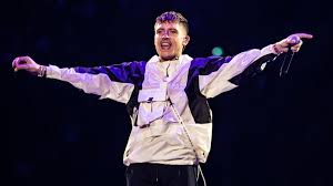 Muziek klein nieuws beroemdheden rappers. Lil Kleine Giert In Dubai Om Lockdown In Nederland Rtl Nieuws