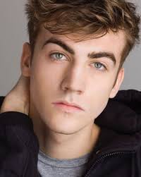 Kyle Stanger's Instagram, Twitter & Facebook