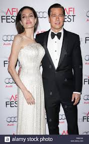 Bir zamanlar hollywood'un en gözde çiftlerinden olan brad pitt ve angelina jolie ikilisinin yıllar süren devasa aşkı tam anlamıyla son erdi. Datei Angelina Jolie Und Brad Pitt Zu Gerichtsverfahren In Haft Angelina Jolie Und Brad Pitt Nehmen