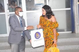 Lundi 8 mars 2021, la ville de léguevin a souhaité mettre les femmes à l'honneur.tout au long de la journée sur une page dédiée du site internet de la un portrait de madeleine bres, première femme médecin, dont le nom a té donné au 4 ème groupe scolaire de la ville. Eockxcdit60l6m