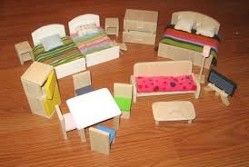 Diy Dollhouse Furniture From Wood I Am Looking For Chunky Sturdy Made For Little Girl Hands Dollho Diy Dollhouse Furniture Diy Dollhouse Dollhouse Furniture