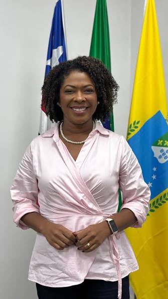 Encerrando o primeiro dia como prefeita com gratidão e responsabilidade 🤍,  Alinhamos prioridades com o secretariado e seguimos com planejamento e  compromisso para avançar 🙌🏽, Uma Semana Santa de paz e ...