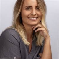 90+ "Beth Michaels" profiles