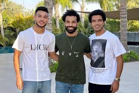 كشف شوقي غريب، مدرب منتخب مصر الأولمبي، عن اللاعب الذي يشعر بالحزن لعدم وجوده في القائمة المشاركة بدورة الألعاب الأولمبية المقبلة. Ù…Ø­Ù…Ø¯ ØµÙ„Ø§Ø­ Ù…Ù‚Ø¶ÙŠÙ‡Ø§ ØµÙˆØ± ÙˆØ´ÙˆÙ‚ÙŠ ØºØ±ÙŠØ¨ Ø¯Ø§ÙŠØ® Ø¹Ù„ÙŠÙ‡ Ø§Ù„Ø¨Ø´Ø§ÙŠØ± ÙƒÙˆØªØ´