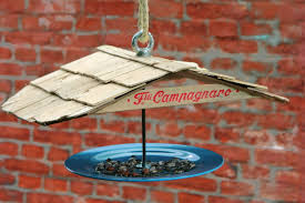 Was gibt es doch schöneres im frühling, als die natur in ihrer besten form zu erleben! Vogel Im Winter 7 Tolle Ideen Fur Futterplatze Selbermachen De