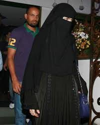 Photo Of Yusuf Pathan With His Wife Afreen Pathan Muslim Fashion Hijab Arab Girls Hijab Muslim Women Indian cricketer, irfan pathan had recently posted a picture with his wife safa baig on his official facebook account. photo of yusuf pathan with his wife
