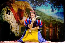 Explore tweets of arturo brachetti @arturobrachetti on twitter. Arturo Brachetti Solo Con 100 Personaggi Magazine 3d