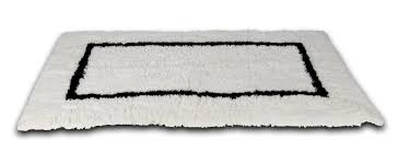 Black And White Bath Rug Set White Bath Rug With Black Border 23 X39 White Bathroom Rug Bathroom Rugs White Bathroom