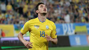 Яремчук роман олегович / roman yaremchuk. Yaremchuk Vspomnil Svoj Debyut V Sbornoj Ukrainy I Podderzhku Shevchenko Posle Bezgolevoj Serii Futbol 24