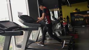 Cách sử dụng máy chạy bộ hiệu quả