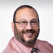 Eric Hartstein's Instagram, Twitter & Facebook