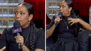 Samantha schmütz cannet (born january 28, 1979) is a brazilian actress, comedian, singer and body measurements. Abalada Samantha Schmutz Pede Que Famosos Enxerguem A Realidade Ostentar Agora E Cafona