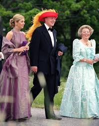 Koning willem alexander is geboren op 27 april 1967. Prinses Maxima Kroon Prins Willem Alexander En Koningin Beatrix Wonen Een Optreden Bij Op Gripsholm Kasteel Koninklijke Familie Koningin Maxima Prinsessen