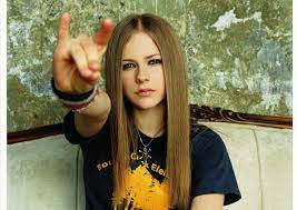 Lavigne's debut studio album, let go (2002), is the best. 15 Reasons Why 00s Girls Loved Avril Lavigne That Aren T So Complicated