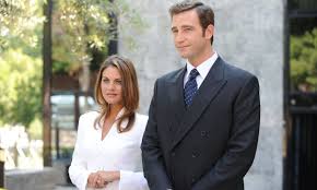 Me he inspirado en la película la reina, de sin embargo, el actor que encarna al príncipe felipe, fernando gil, ha señalado que el director de la serie envió el guión al palacio de la zarzuela (la. El Rey Felipe Habla Sobre La Serie Que Se Hizo Sobre Su Relacion Con Dona Letizia