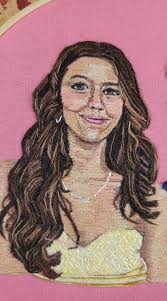 Only a few hundred French knots left and my moss hoop is finished!!!