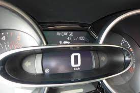 Insa media pe aceleasi trasee si cam in aceleasi conditii, nu difera mult de un diesel 2l 185 cp automat. Consum Real Vs Consum Afisat De Computerul De Bord Exista Diferente