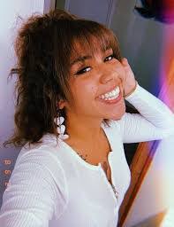 Brandi Mayfield's Instagram, Twitter & Facebook