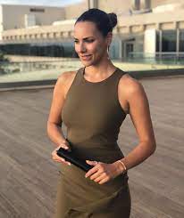 Esther sedlaczek c/o avantgarde sponsoring gmbh atelierstrasse 10 81671 münchen tel: Esther Sedlaczek