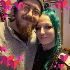 How to find new DIYs for island decoration?