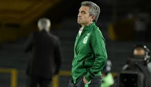 Mayer candelo defendió a juan manuel lillo: Atletico Nacional Oficializa A Saida De Juan Manuel Lillo