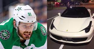 Tyler seguin had his ferrari hit this morning and uploaded this to his ig story. Tyler Seguin Est Victime D Un Hit And Run Avec Sa Ferrari