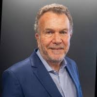 Steve Heit's Instagram, Twitter & Facebook