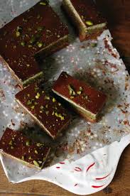The Wandering Girl Entremet Pistaches Noisettes Pistache Recette Entremet Gateaux Et Desserts